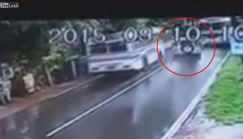 VIDEO: Policisté nestihli předjet, pět jich zahynulo!