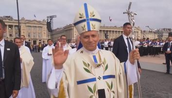 Papež ve Francii sloužil mši pod širým nebem. Navštívilo ji přes půl milionu lidí