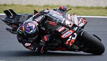 Šampiona MotoGP okradli o kolo za půl milionu. Zloděj se vydával za mechanika