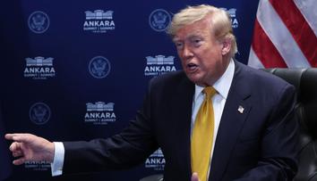 Ceny ropy kvůli americké blokádě opět rostou. Chráníme lodě, tvrdí Trump