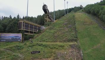 Spor v Harrachově zastavil rekonstrukci skokanských můstků. Stát chce najít cestu