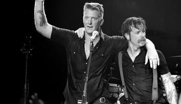 Eagles of Death Metal: Kapela, kterou teď zná celý svět. VIDEO