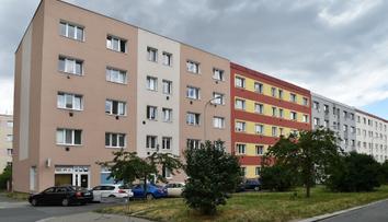 Nákup bytu v Česku je stále těžší. Už nestačí ani 10 ročních platů