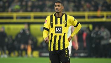 Na trávník se po rakovině vrátil Haller. Hložek pomohl k výhře Leverkusenu
