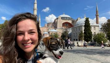 Češka šla pěšky do Istanbulu. Po více než čtvrt roce tam dorazila