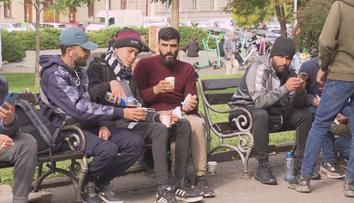 Hlavní nádraží v Praze je znovu pod náporem migrantů, chtějí na Západ