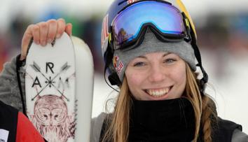 Lyžařská sexy provokatérka Lisa: Zapózovala úplně nahá! FOTO