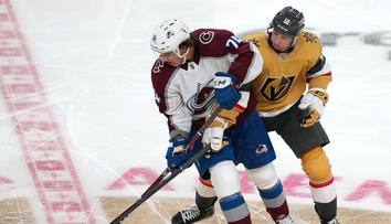Skvělá zpráva z NHL. Český talent podepsal smlouvu s Vegas