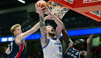Balvín odmítl s basketbalovou repre odletět do Británie. Hráč se brání
