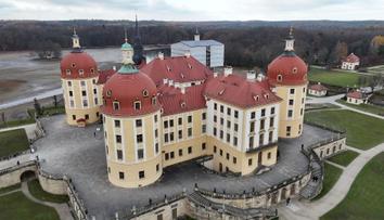 Na Moritzburg se vrátila Popelka. V Německu vystavují kostýmy z legendární pohádky