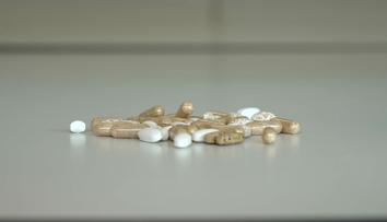 Vitamín C vaši imunitu nepodpoří. Je to mýtus, tvrdí terapeut z Extrémních proměn