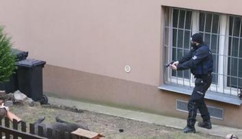 Poslední cesta bachyně Prahou: Do města se dostala už postřelená