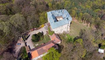 Tajemný hrad Houska: Vydejte se k bráně do samotného pekla!