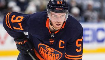 Kdo se stane držitelem prestižní ceny NHL? McDavid může titul obhájit