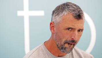 Djokovičovo okolí hlásí další případ, koronavirem se nakazil jeho trenér