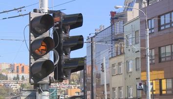 Ve Zlíně někdo úmyslně likviduje semafory, policie po vandalovi pátrá