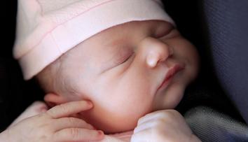 Ve slovenském babyboxu našli miminko. Děvčátku jsou už dva měsíce