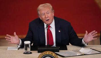 Kyjev přichází o klíčovou spojku na Trumpa. USA se k Ukrajině otáčí zády