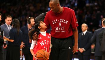 VIDEO: Pocta pro Kobeho, úžasný nástup All Stars Game v NBA