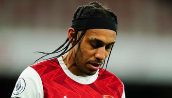 Liverpool vypráskal soupeře Slavie. Chelsea schytala debakl od outsidera
