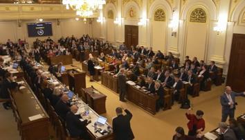 Sněmovna má projednat zdražování dálničních známek. Opozice mluví o populismu