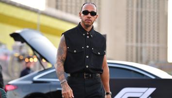 V trénincích na Velkou cenu Las Vegas kraloval Hamilton. Red Bull propadl