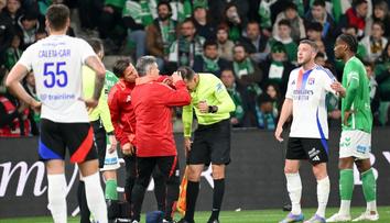 Prestižní derby ve Francii bylo přerušeno. Divák trefil sudího předmětem do hlavy