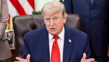 Trump se tvrdě opřel do Británie. Přijdete o svou zemi, hrozí