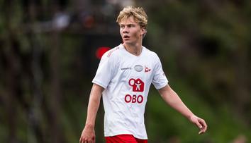 Sparta a Slavia sledují talentovaného dánského záložníka, ve hře je i Salcburk