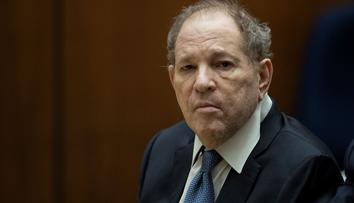 Exproducent Weinstein je opět v nemocnici. Z vězení ho převezli kvůli srdci