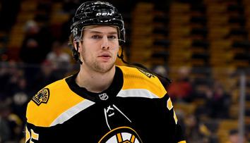Obránce Carlo zůstává v Bostonu, Weber a Landeskog žijí v nejistotě