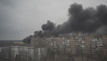 Obklíčený Mariupol je bez elektřiny. Dochází i voda a jídlo