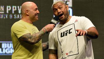 Dejte mi jeho odměnu, vzkazuje Hunt UFC po Lesnarově dopingu