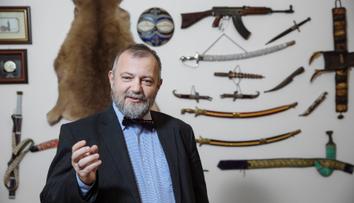 Český diplomat senzací v USA! Zabil krokodýla, bydlí v zoo mrtvol