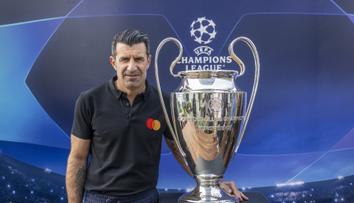 Šmicer, Pirès, Kluivert, Figo nebo Kaká. Turnaj legend sledujte na Nova Sport