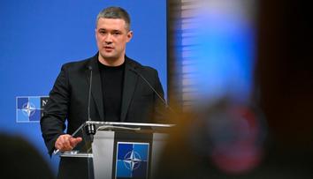 Ukrajinský ministr obrany končí ve funkci. Vaz mu zlomily hádky s generály