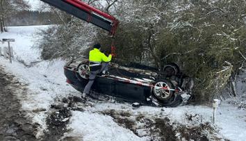 Vážná dopravní nehoda na Strakonicku. Tři ženy skončily v nemocnici