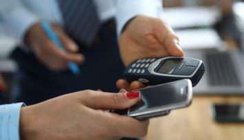 Levný telefon už brzy nepořídíte. Experti vysvětlili, proč má elektronika zdražit