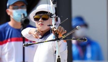 Na olympiádě padly první rekordy, činili se veslaři a lukostřelkyně