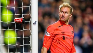 Zlámal jde na týden do první ligy. St. Mirren přišel o všechny brankáře