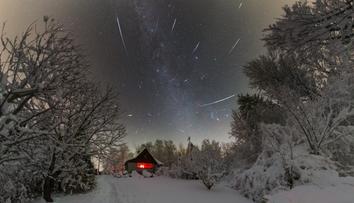 Noční obloha se v Česku už brzy rozzáří. Astronomové čekají až tisíc meteorů