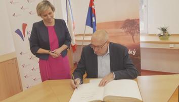 Karlovarský kraj chce veřejnou vysokou školu. Její vznik podporuje i ministr