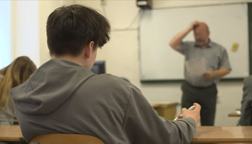 Stipendia jsou v Česku spíš jen symbolická. Chudé studenty nezachrání