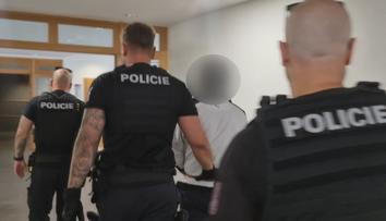 Policie dopadla dva muže. Měli utrácet falešné bankovky