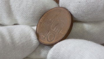 Vzácná desetikoruna může majiteli vydělat v dražbě statisíce