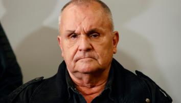 Jožo Ráž má druhou tvář. Po koncertu se mění na někoho úplně jiného, tvrdí textař