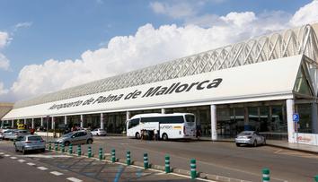Nepříjemný problém pro turisty na Mallorce. Provoz na letišti bude omezený