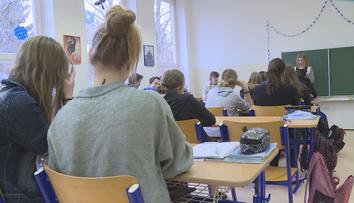 Zrušit povinnou výuku druhého jazyka je nesmysl, tvrdí velvyslanci v Praze