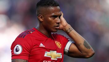 Bývalý kapitán Manchesteru United končí s kariérou. Zastavilo ho zdraví