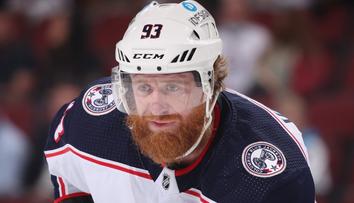 Voráček je v NHL terčem! Tvrdý úder loktem rozhodčí přehlédl, hříšník rozhodl